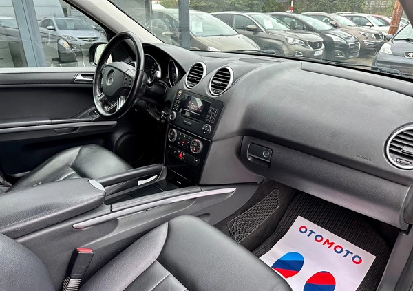 Mercedes-Benz ML cena 39999 przebieg: 279300, rok produkcji 2006 z Szczecin małe 497